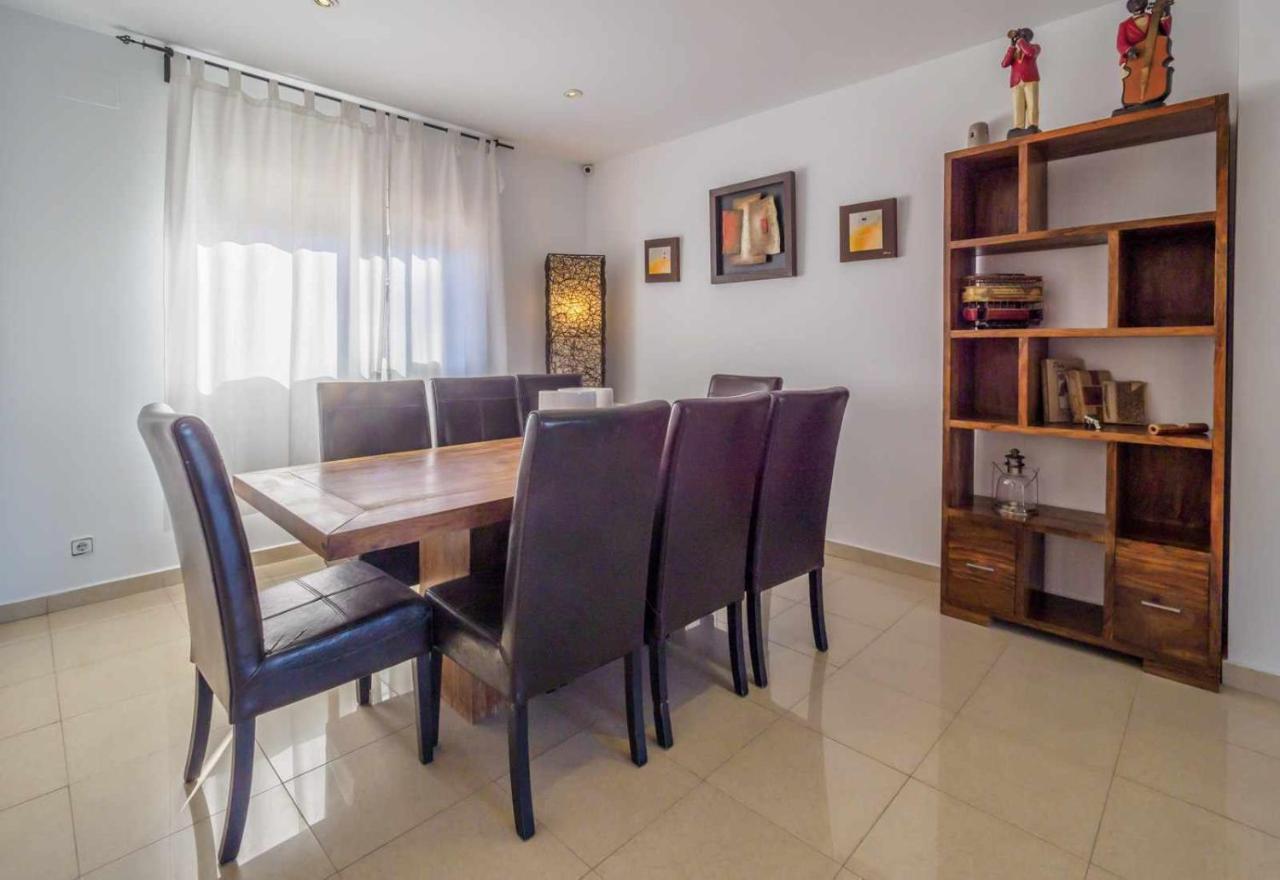 Mas Mestre con una capacidad de 6 a 8 huéspedes cerca de Sitges Olivella Esterno foto